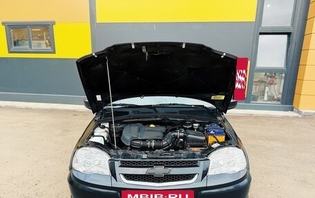 Chevrolet Niva I рестайлинг, 2015 год, 675 000 рублей, 9 фотография