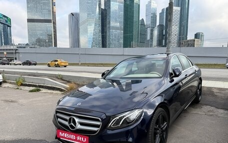 Mercedes-Benz E-Класс, 2019 год, 4 200 000 рублей, 2 фотография