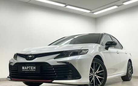 Toyota Camry, 2021 год, 3 320 000 рублей, 7 фотография