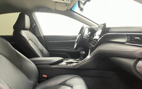 Toyota Camry, 2021 год, 3 320 000 рублей, 12 фотография