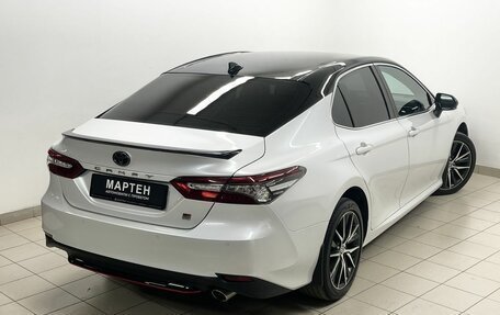 Toyota Camry, 2021 год, 3 320 000 рублей, 9 фотография