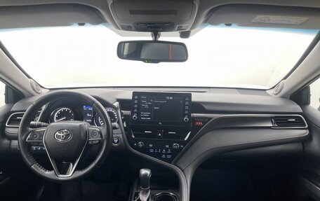 Toyota Camry, 2021 год, 3 320 000 рублей, 21 фотография