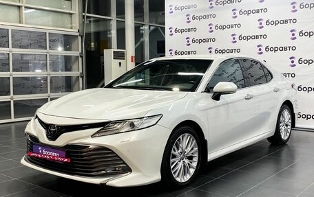 Toyota Camry, 2021 год, 3 150 000 рублей, 2 фотография