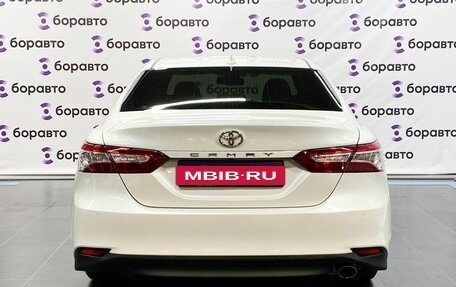 Toyota Camry, 2021 год, 3 150 000 рублей, 4 фотография
