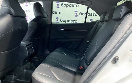 Toyota Camry, 2021 год, 3 150 000 рублей, 12 фотография