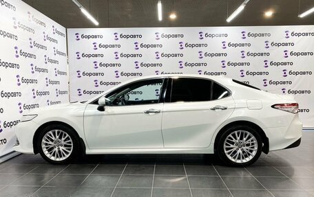 Toyota Camry, 2021 год, 3 150 000 рублей, 8 фотография