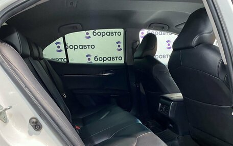 Toyota Camry, 2021 год, 3 150 000 рублей, 13 фотография