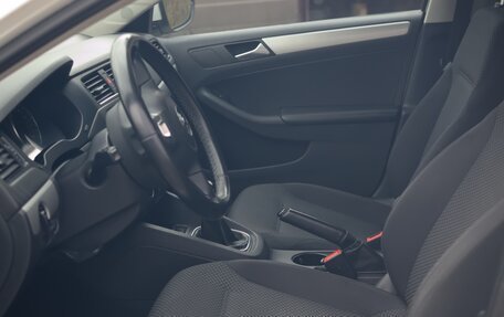 Volkswagen Jetta VI, 2012 год, 800 000 рублей, 12 фотография