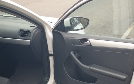 Volkswagen Jetta VI, 2012 год, 800 000 рублей, 19 фотография