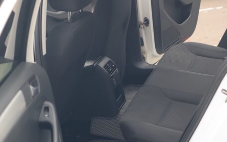 Volkswagen Jetta VI, 2012 год, 800 000 рублей, 20 фотография