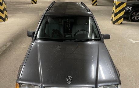 Mercedes-Benz E-Класс, 1994 год, 380 000 рублей, 2 фотография