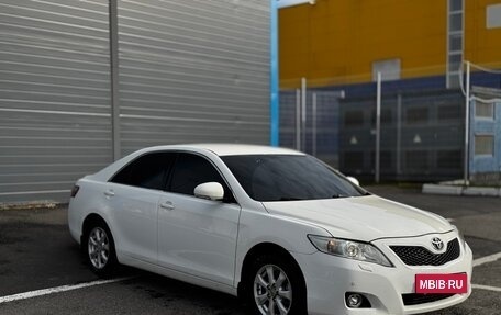 Toyota Camry, 2010 год, 990 000 рублей, 3 фотография