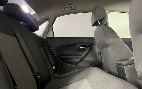 Volkswagen Polo VI (EU Market), 2011 год, 720 000 рублей, 20 фотография