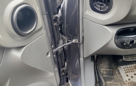 Hyundai Santa Fe III рестайлинг, 2004 год, 650 000 рублей, 16 фотография