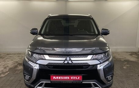 Mitsubishi Outlander III рестайлинг 3, 2019 год, 2 770 000 рублей, 1 фотография