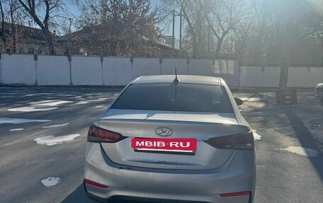 Hyundai Solaris II рестайлинг, 2019 год, 1 200 000 рублей, 4 фотография