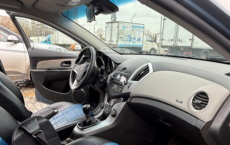 Chevrolet Cruze II, 2013 год, 900 000 рублей, 10 фотография