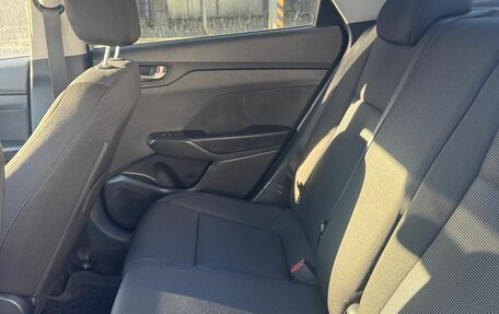 Hyundai Solaris II рестайлинг, 2019 год, 1 200 000 рублей, 7 фотография