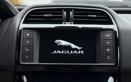 Jaguar XE I рестайлинг, 2015 год, 1 930 000 рублей, 11 фотография