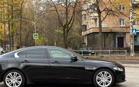 Jaguar XE I рестайлинг, 2015 год, 1 930 000 рублей, 6 фотография