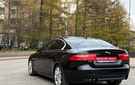 Jaguar XE I рестайлинг, 2015 год, 1 930 000 рублей, 3 фотография