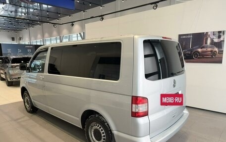 Volkswagen Caravelle T5, 2008 год, 1 370 005 рублей, 2 фотография