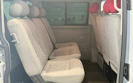 Volkswagen Caravelle T5, 2008 год, 1 370 005 рублей, 11 фотография