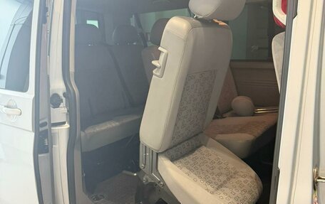 Volkswagen Caravelle T5, 2008 год, 1 370 005 рублей, 14 фотография