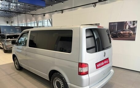 Volkswagen Caravelle T5, 2008 год, 1 370 005 рублей, 6 фотография
