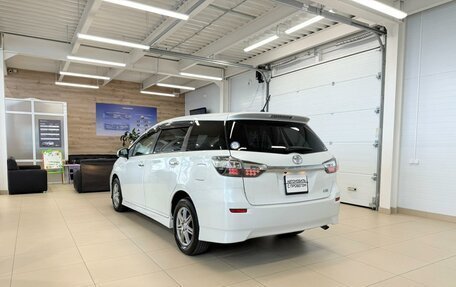 Toyota Wish II, 2014 год, 1 699 000 рублей, 4 фотография