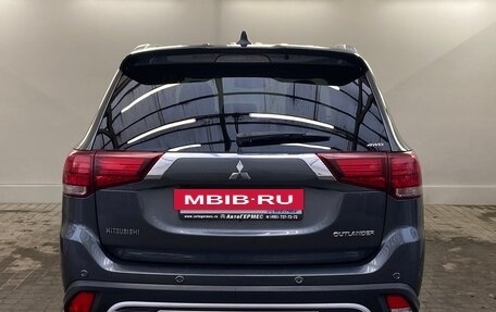 Mitsubishi Outlander III рестайлинг 3, 2019 год, 2 770 000 рублей, 2 фотография