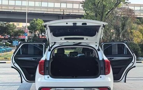 Haval Jolion, 2022 год, 1 210 000 рублей, 4 фотография