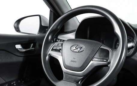 Hyundai Solaris II рестайлинг, 2019 год, 1 599 000 рублей, 13 фотография