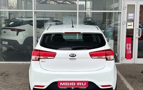 KIA Rio III рестайлинг, 2016 год, 999 000 рублей, 4 фотография