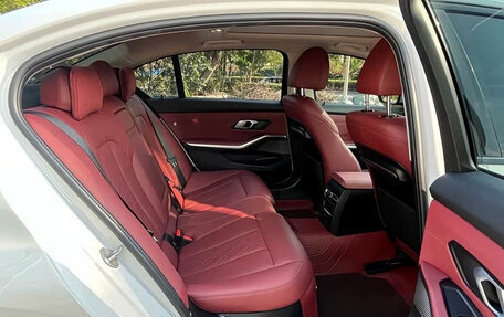 BMW 3 серия, 2022 год, 2 850 000 рублей, 13 фотография