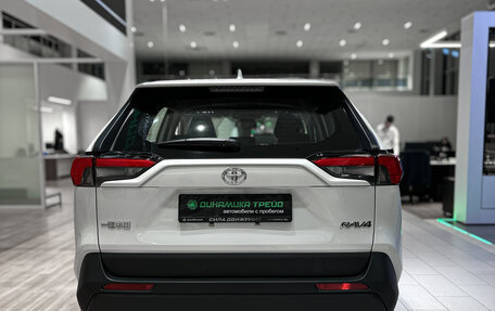 Toyota RAV4, 2024 год, 4 100 000 рублей, 7 фотография