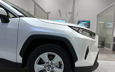 Toyota RAV4, 2024 год, 4 100 000 рублей, 5 фотография