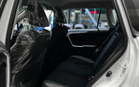 Toyota RAV4, 2024 год, 4 100 000 рублей, 13 фотография