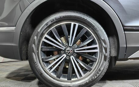 Volkswagen Tiguan II, 2021 год, 3 040 000 рублей, 16 фотография