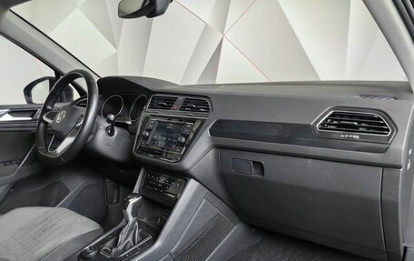 Volkswagen Tiguan II, 2021 год, 3 040 000 рублей, 11 фотография