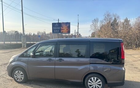 Honda Stepwgn IV, 2017 год, 1 730 000 рублей, 2 фотография