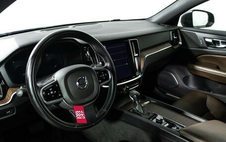 Volvo V60 Cross Country II, 2021 год, 3 749 989 рублей, 11 фотография