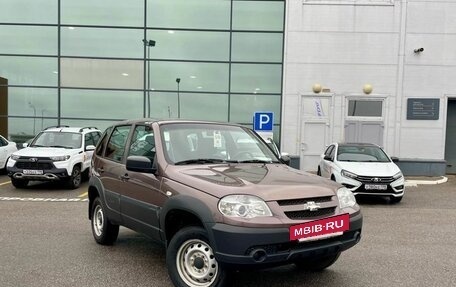 Chevrolet Niva I рестайлинг, 2019 год, 699 000 рублей, 2 фотография