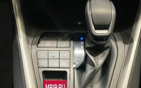 Toyota RAV4, 2025 год, 4 300 000 рублей, 15 фотография