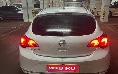 Opel Astra J, 2014 год, 990 000 рублей, 3 фотография