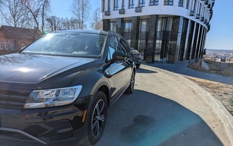 Volkswagen Tiguan II, 2020 год, 2 750 000 рублей, 2 фотография