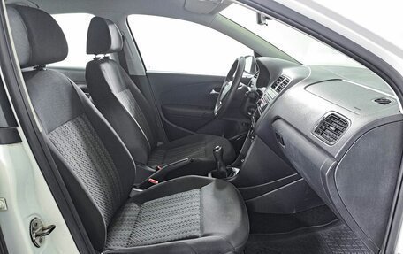 Volkswagen Polo VI (EU Market), 2015 год, 939 000 рублей, 11 фотография