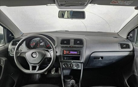 Volkswagen Polo VI (EU Market), 2015 год, 939 000 рублей, 14 фотография