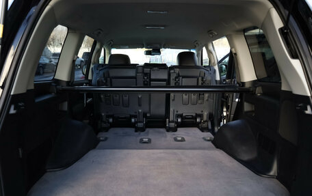 Toyota Land Cruiser 200, 2013 год, 4 499 000 рублей, 30 фотография