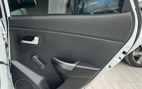 KIA Rio III рестайлинг, 2016 год, 855 000 рублей, 32 фотография